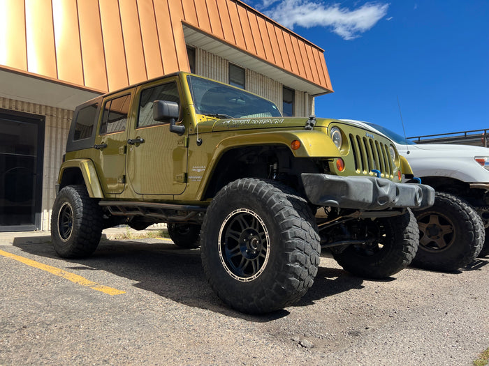 Jeep JKU Wrangler: 6-Inch Long-Arm Lift + Rubicon Axle Swap