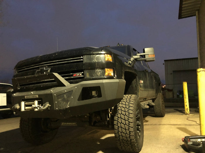 Chevy Silverado 2500HD: Towing Airbag Leak Diagnosed & Fixed