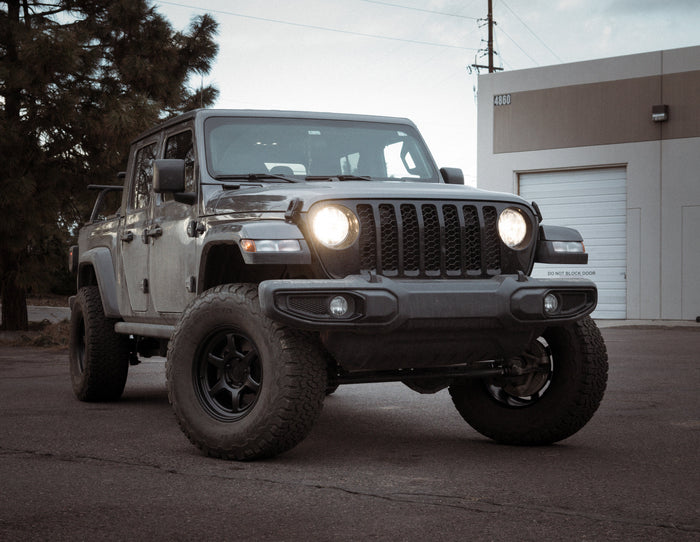 Jeep Gladiator JT: Rough Country 3.5-Inch Lift + Vertex Shocks