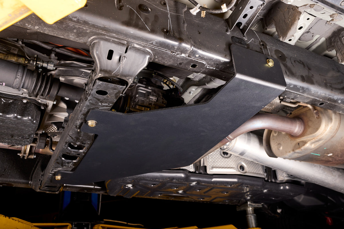 Toyota 4Runner transfer case skid plate — mounting detail