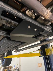 2018-2026 Ford Expedition Transfer Case Skid Plate — CNC-cut 1/4 inch aluminum, made in Colorado by Juggernaut USA